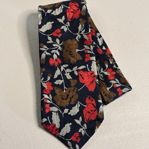 VTG Valentino Pietro Paris Rome Beverly Hills Floral Hand Fashioned  Silk Tie - Picture 2 of 10